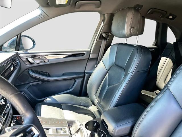 2023 Porsche Macan T