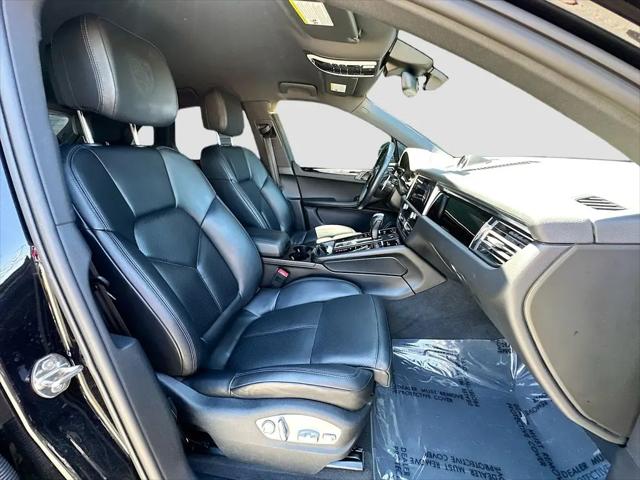 2023 Porsche Macan T