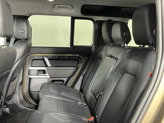 2024 Land Rover Defender 110 P400 X-Dynamic SE