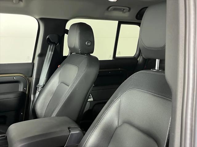 2024 Land Rover Defender 110 P400 X-Dynamic SE
