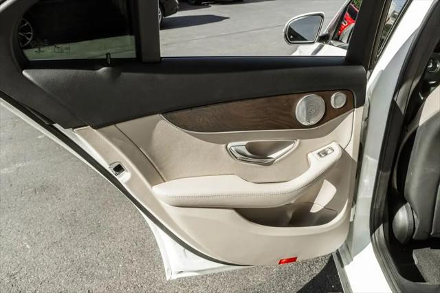 2017 Mercedes-Benz C-CLASS C 300 Luxury 4MATIC