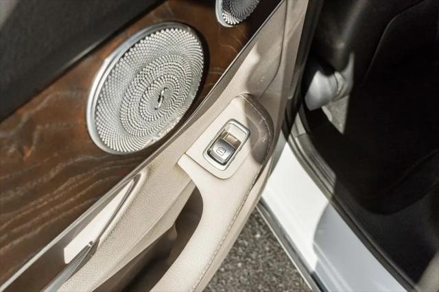 2017 Mercedes-Benz C-CLASS C 300 Luxury 4MATIC
