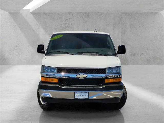 2024 Chevrolet Express Passenger RWD 3500 Extended Wheelbase LT