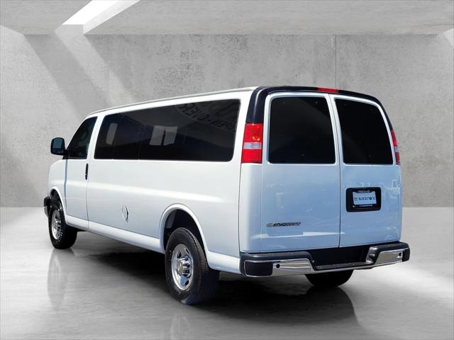 2024 Chevrolet Express Passenger RWD 3500 Extended Wheelbase LT
