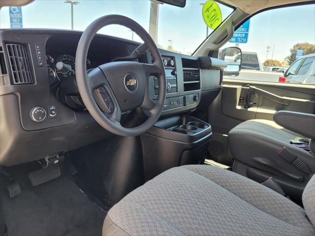 2024 Chevrolet Express Passenger RWD 3500 Extended Wheelbase LT
