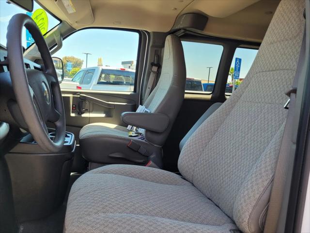 2024 Chevrolet Express Passenger RWD 3500 Extended Wheelbase LT