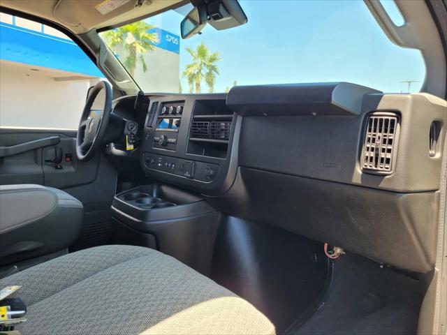 2024 Chevrolet Express Passenger RWD 3500 Extended Wheelbase LT
