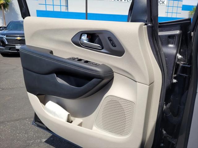 2023 Chrysler Pacifica Touring L