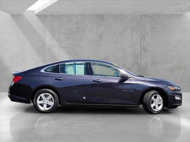 2022 Chevrolet Malibu FWD 1FL