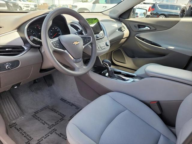 2022 Chevrolet Malibu FWD 1FL