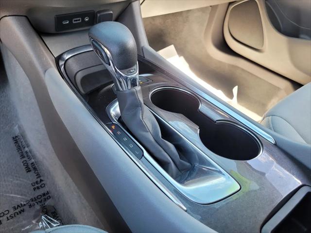 2022 Chevrolet Malibu FWD 1FL