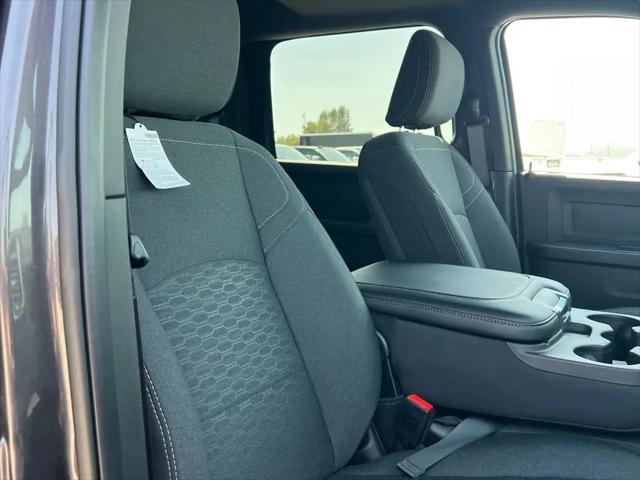 2026 Ram 2500 Black Express Crew Cab 4x4 64 Box
