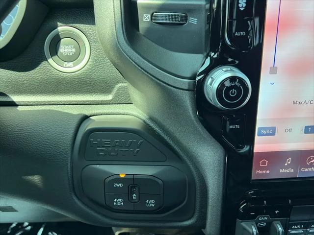 2026 Ram 2500 Black Express Crew Cab 4x4 64 Box