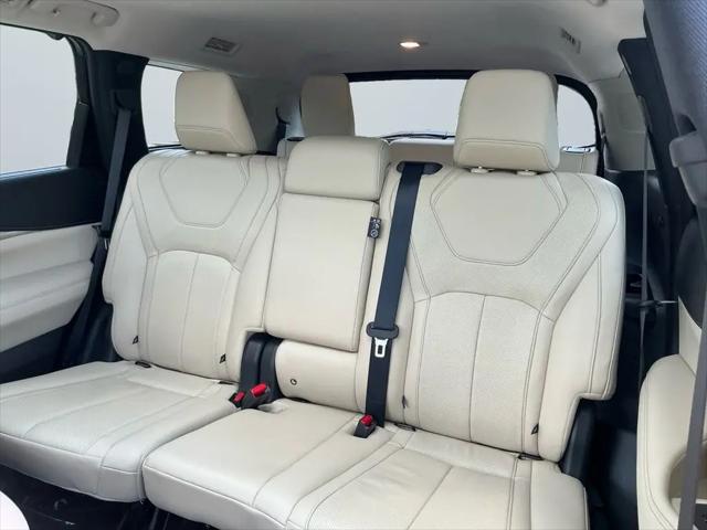 2023 INFINITI QX60 LUXE AWD