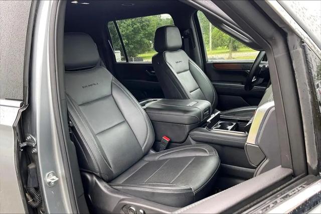 2025 GMC Yukon XL 4WD Denali
