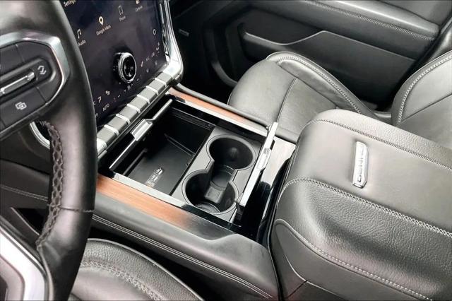 2025 GMC Yukon XL 4WD Denali