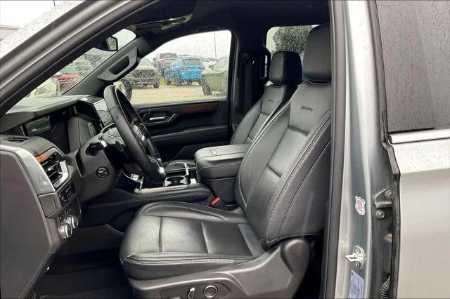 2025 GMC Yukon XL 4WD Denali