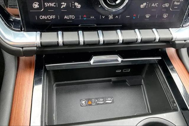 2025 GMC Yukon XL 4WD Denali