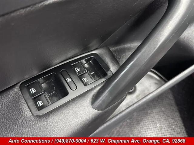 2013 Volkswagen Passat 2.5L SE