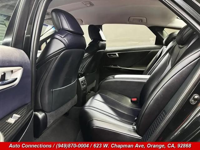 2019 Toyota Mirai Base