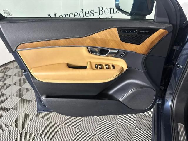 2020 Volvo XC90 T6 Inscription 7 Passenger