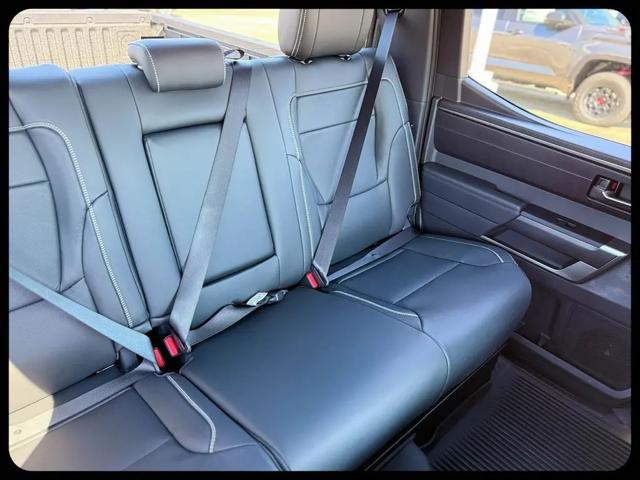 2026 Toyota Tundra SR5 CrewMax 5.5' Bed