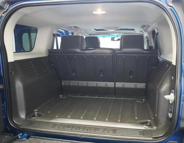 2009 HUMMER H3 Alpha