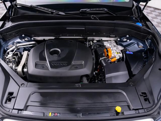 2025 Volvo XC90 Plug-In Hybrid T8 Ultra 7-Seater