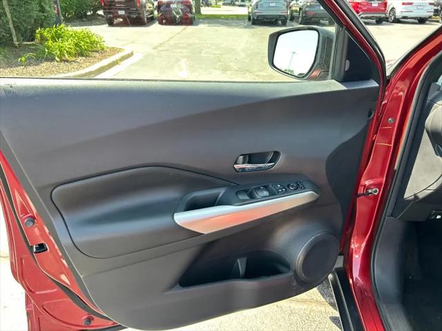 2019 Nissan Kicks SR