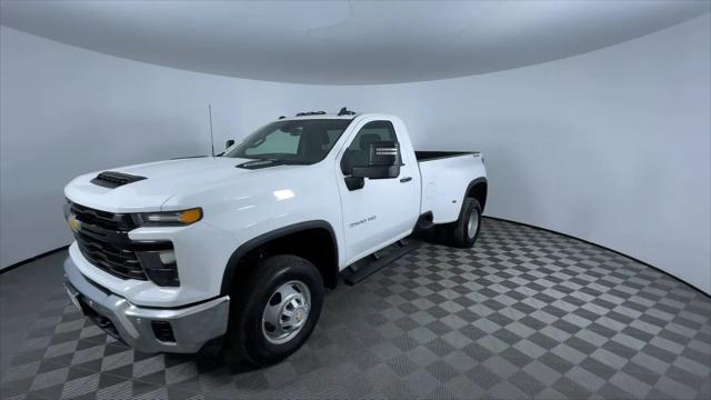 2025 Chevrolet Silverado 3500HD 4WD Regular Cab Long Bed Work Truck