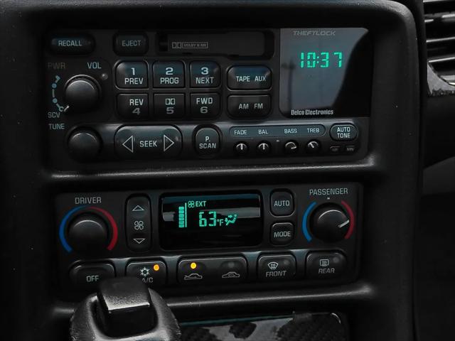 2003 Chevrolet Corvette Base