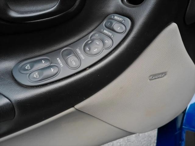 2003 Chevrolet Corvette Base