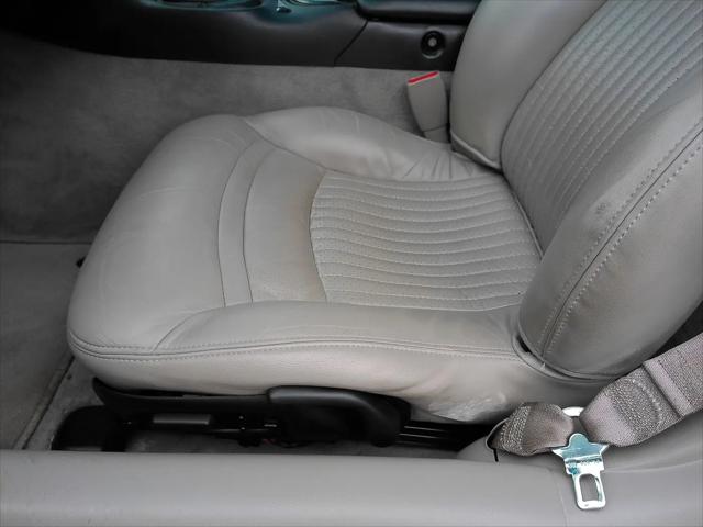 2003 Chevrolet Corvette Base