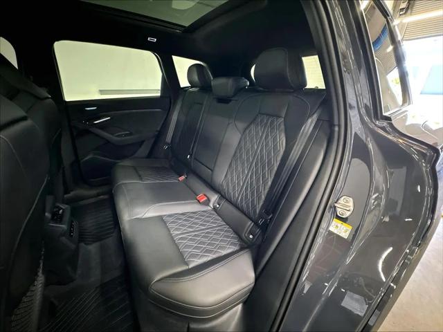 2025 Audi SQ6 e-tron Prestige quattro