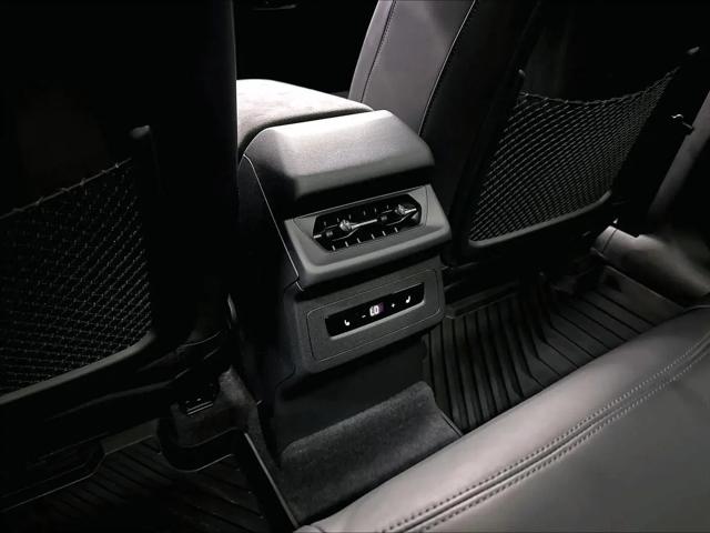 2025 Audi SQ6 e-tron Prestige quattro