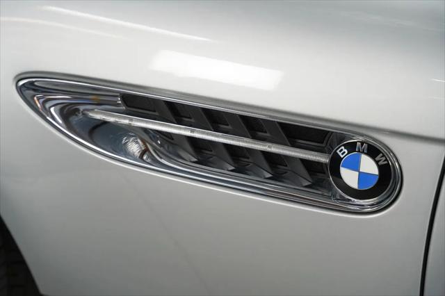 2001 BMW Z8 Standard