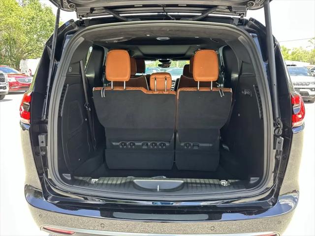 2024 Chrysler Pacifica Pinnacle AWD