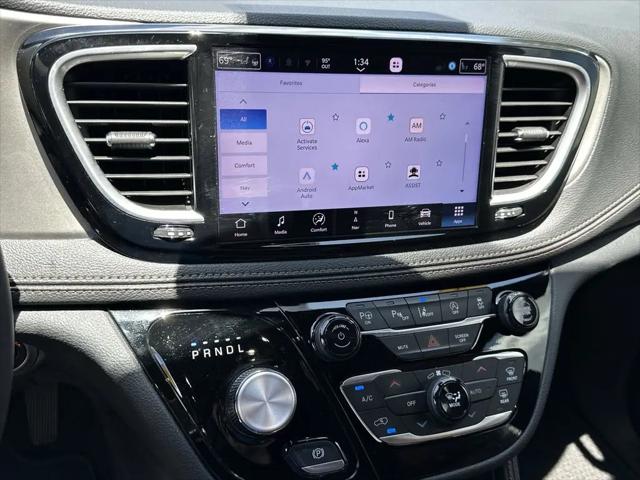 2024 Chrysler Pacifica Pinnacle AWD