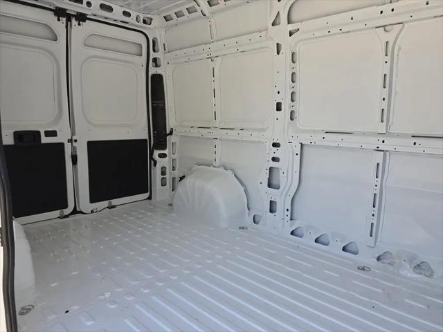 2026 Ram ProMaster Cargo Van Tradesman High Roof 136" WB w/Pass Seat
