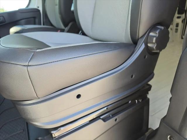 2026 Ram ProMaster Cargo Van Tradesman High Roof 136" WB w/Pass Seat