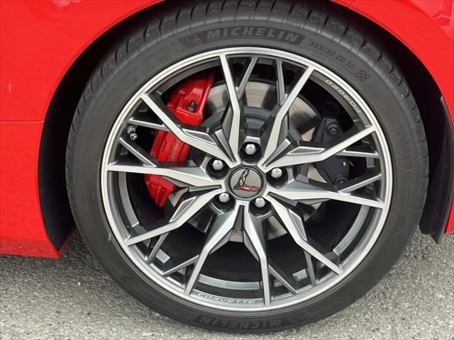 2023 Chevrolet Corvette Stingray RWD Convertible 2LT