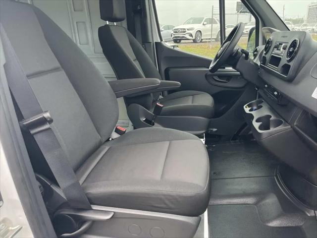 2024 Mercedes-Benz Sprinter 2500 Standard Roof 4-Cyl Diesel