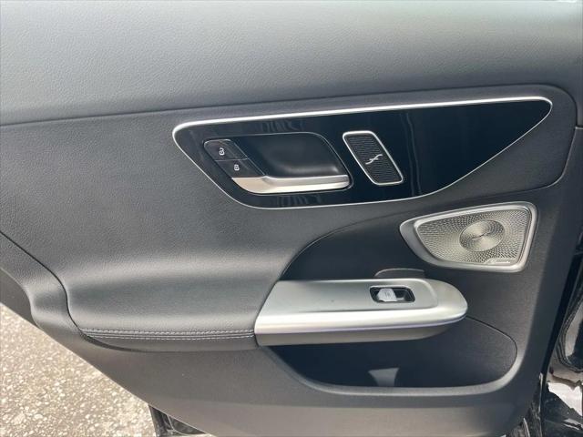 2025 Mercedes-Benz C-CLASS C 300 C 300