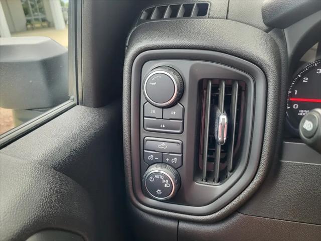 2025 Chevrolet Silverado 2500HD 4WD Crew Cab Standard Bed Custom