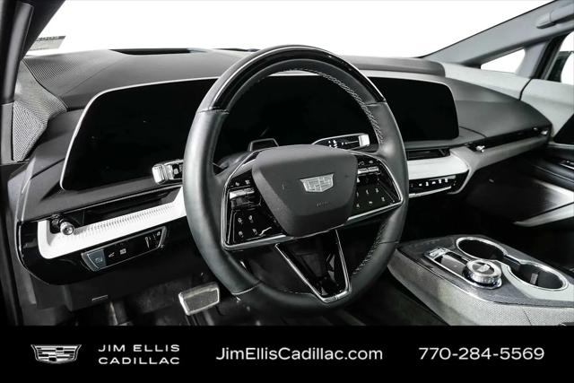 2025 Cadillac iQ Luxury 2 AWD