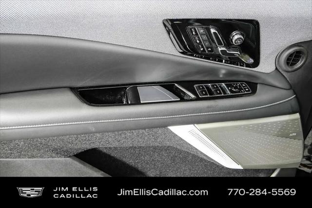 2025 Cadillac iQ Luxury 2 AWD