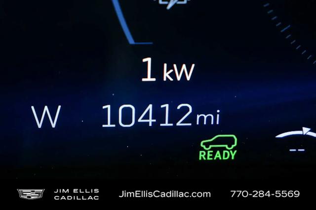 2025 Cadillac iQ Luxury 2 AWD