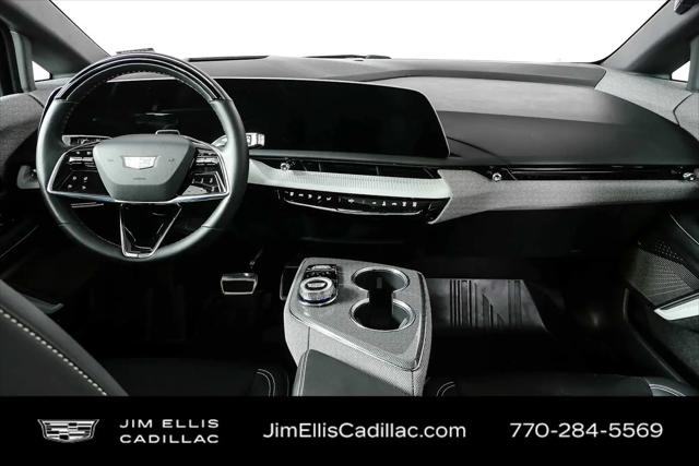 2025 Cadillac iQ Luxury 2 AWD