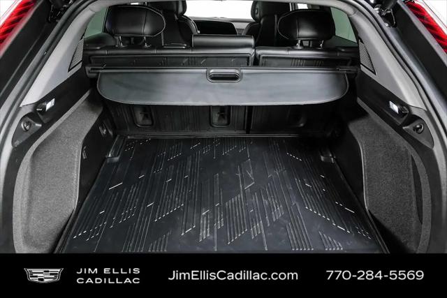 2025 Cadillac iQ Luxury 2 AWD
