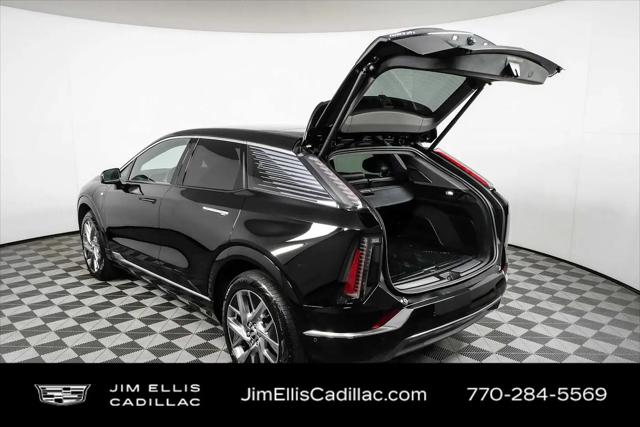 2025 Cadillac iQ Luxury 2 AWD
